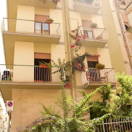 Sushi Cuscus Apartment Trapani